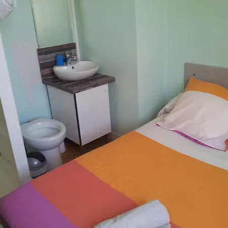 酒店 贝拉里瓦奥伯格酒店 Creysse (Dordogne)